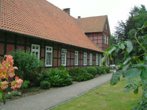 Haupthaus02-300